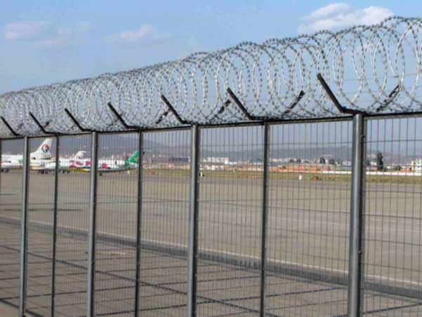機(jī)場(chǎng)護(hù)欄網(wǎng) - 安平縣全昊金屬絲網(wǎng)制品有限公司圖片4